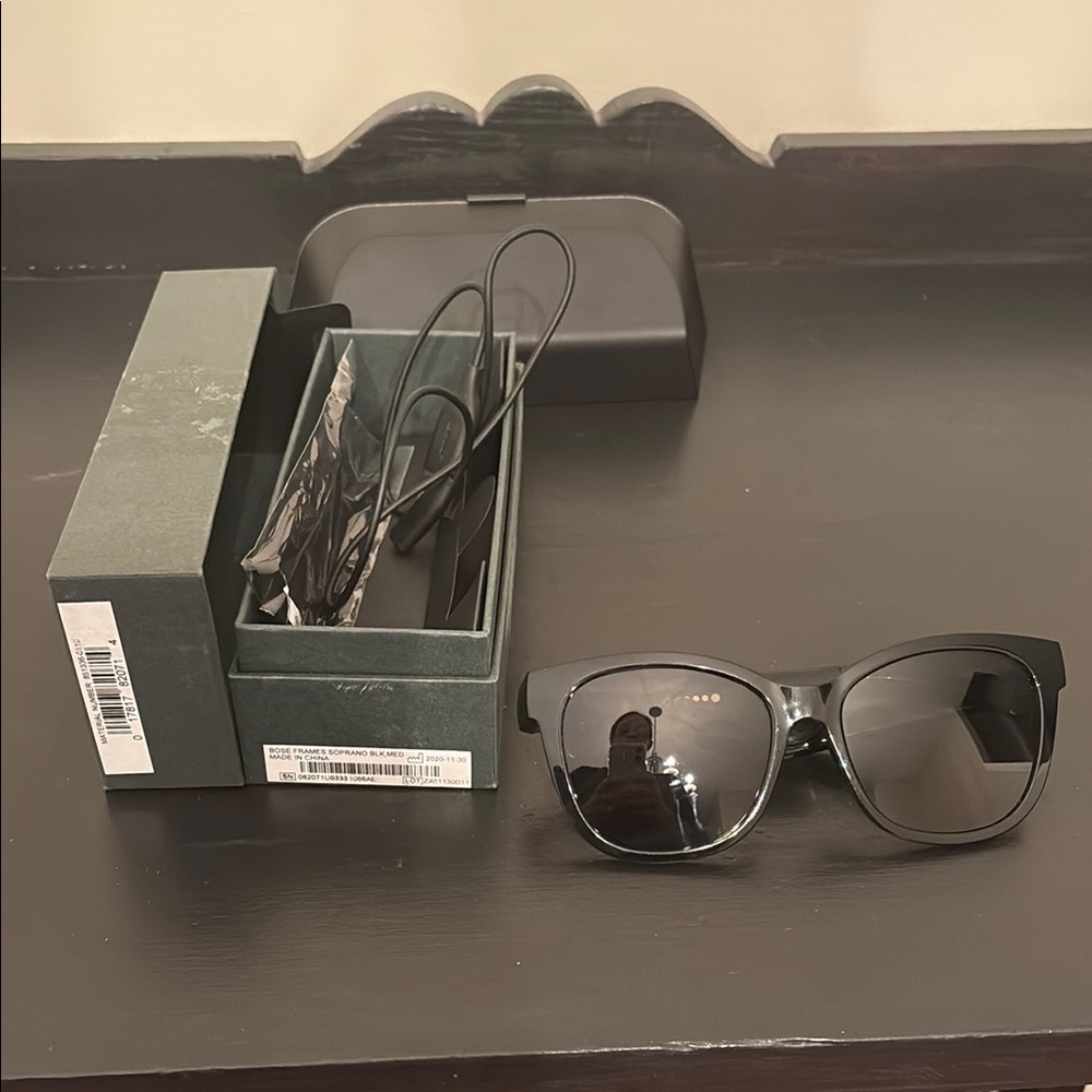 Bose Black Sunglasses with Audio